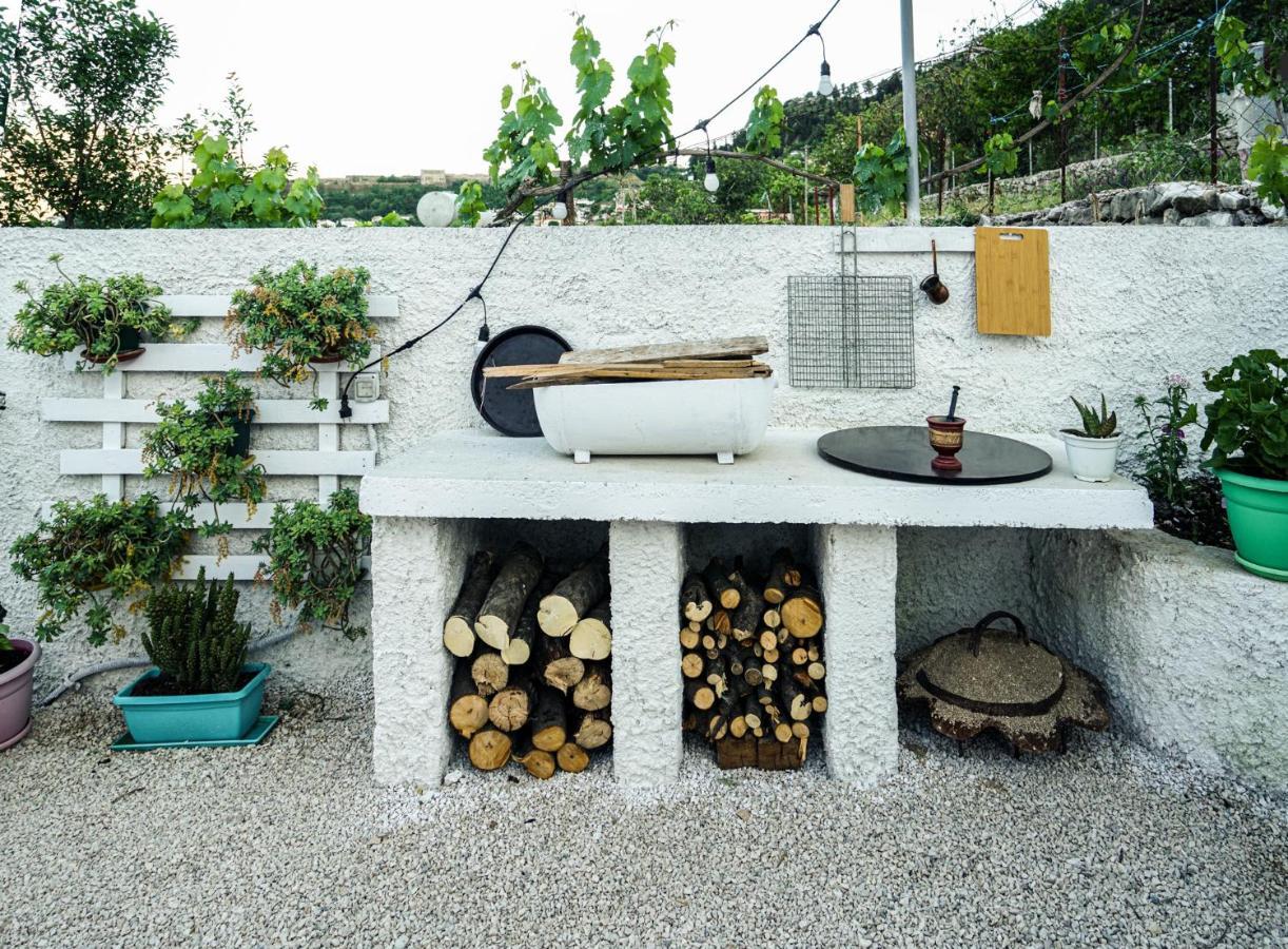 Patio Rooms Gjirokaster Ngoại thất bức ảnh