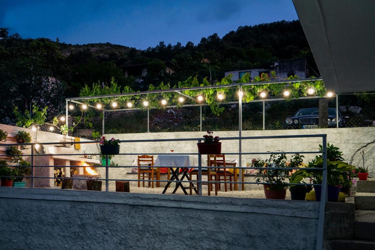 Patio Rooms Gjirokaster Ngoại thất bức ảnh