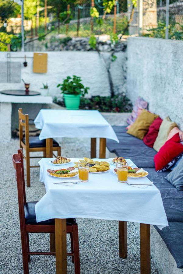 Patio Rooms Gjirokaster Ngoại thất bức ảnh