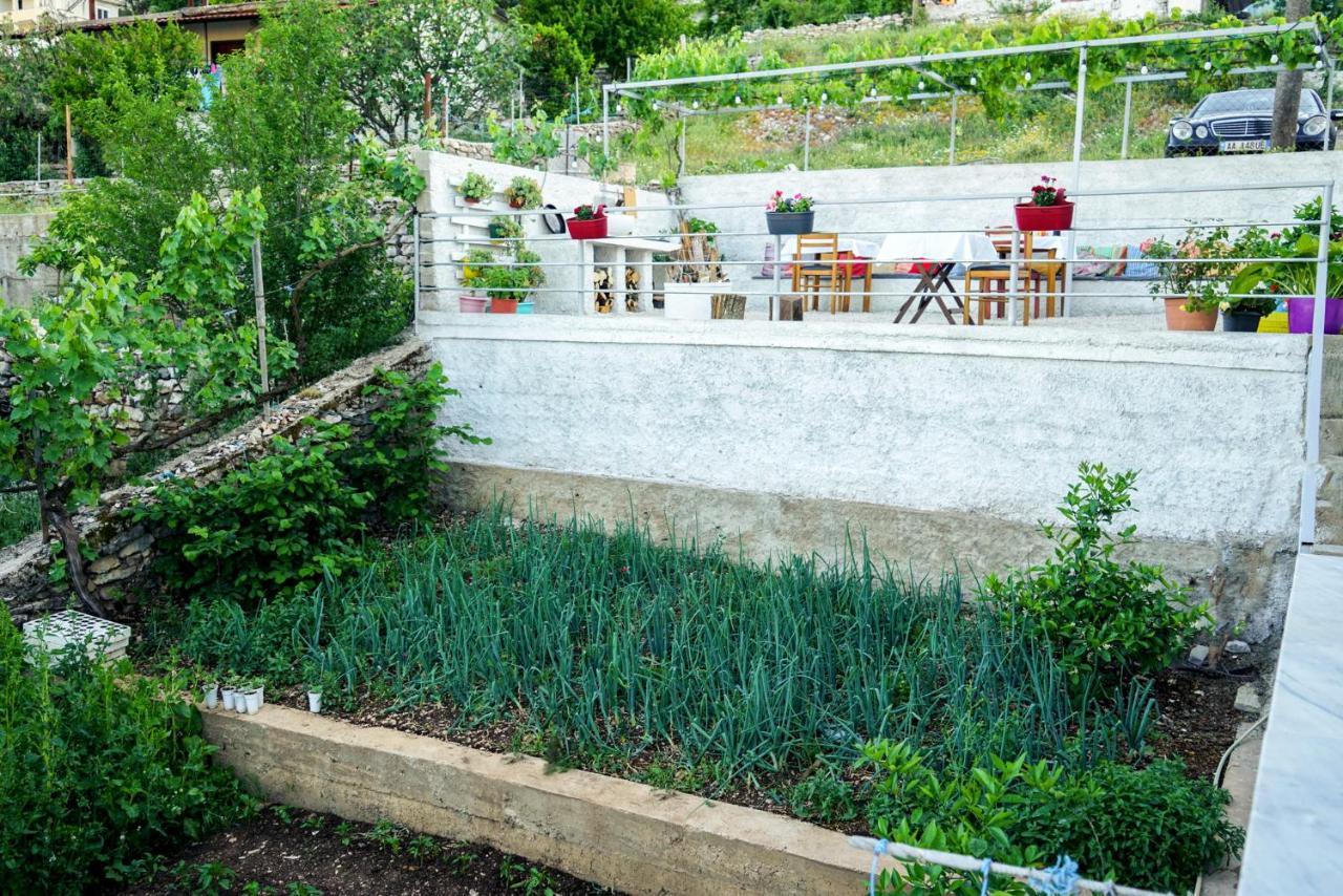 Patio Rooms Gjirokaster Ngoại thất bức ảnh
