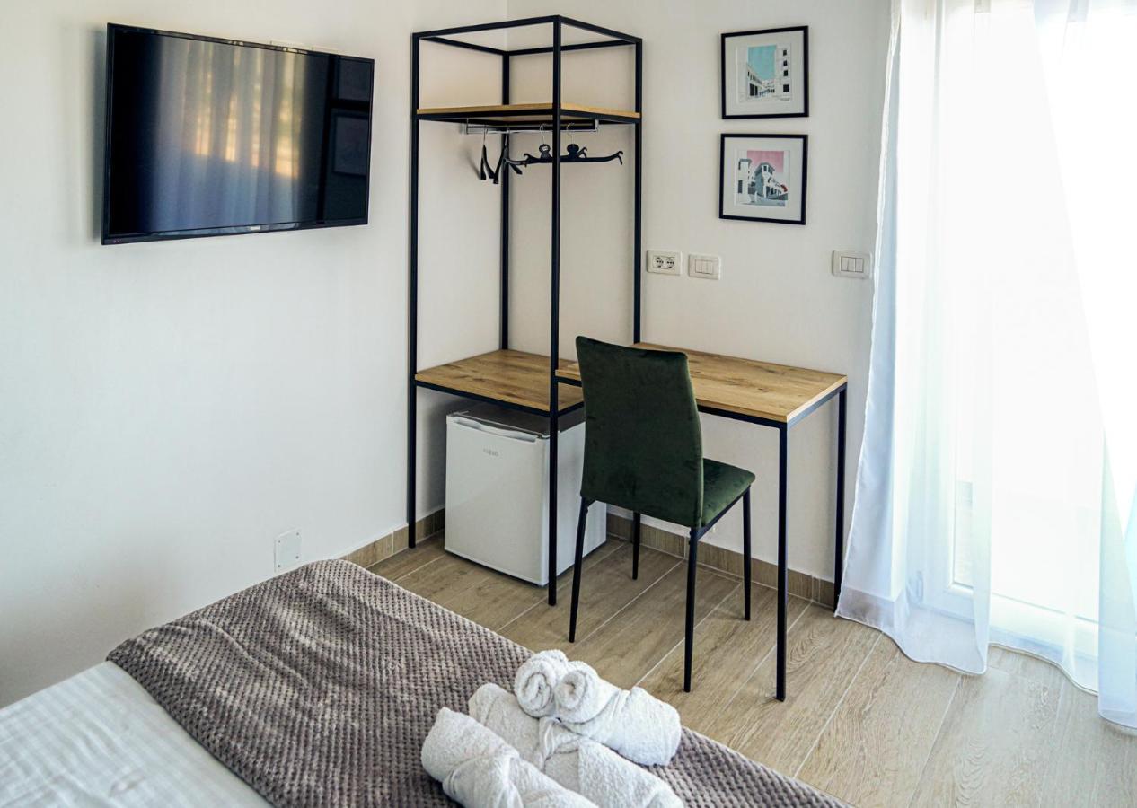 Patio Rooms Gjirokaster Ngoại thất bức ảnh